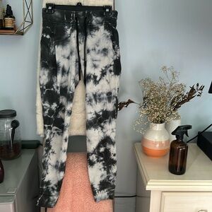 Warm Down Jogger 28”